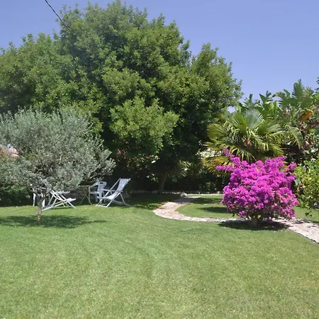 Cammarana Villa *
